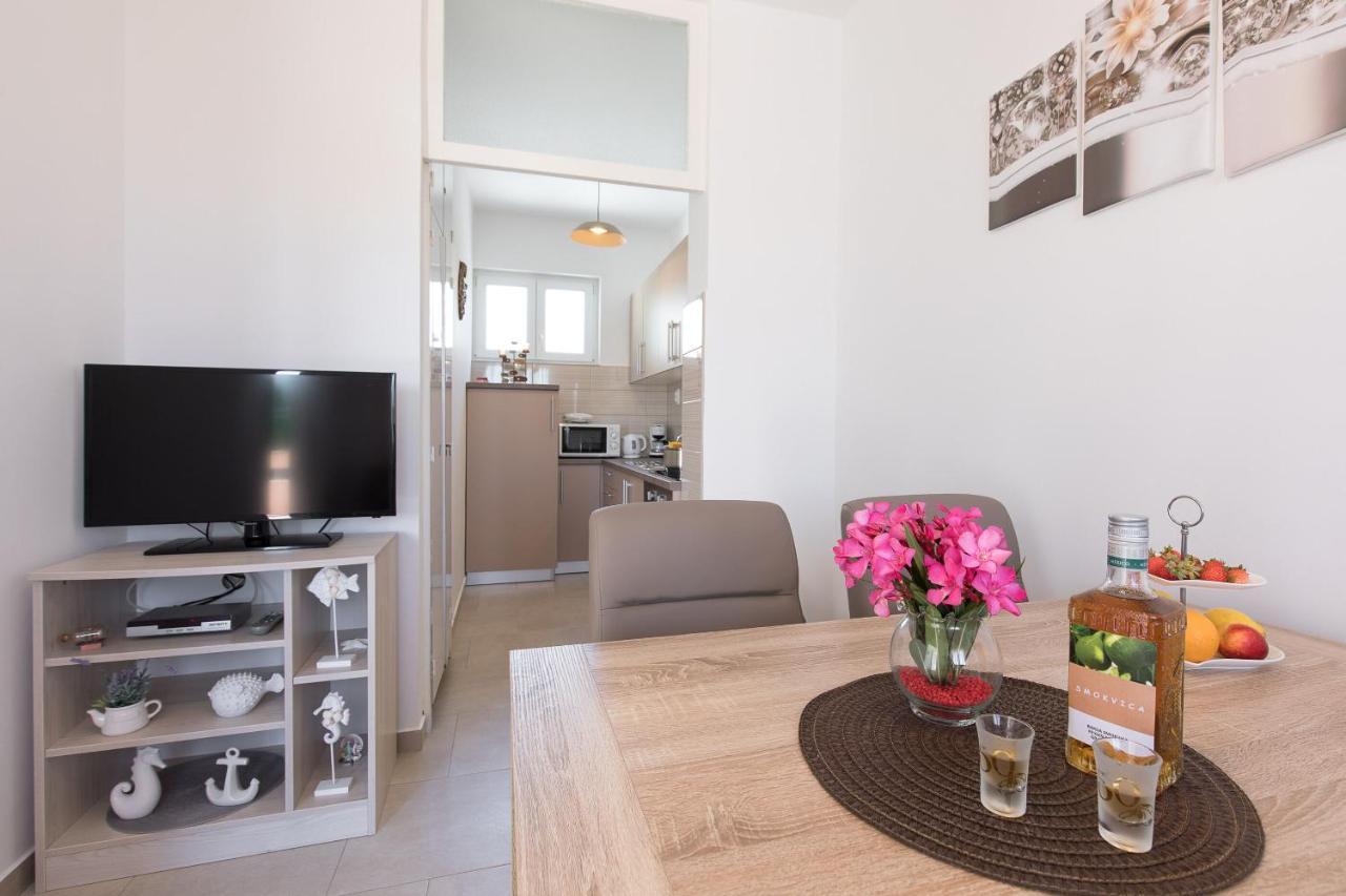 Apartment Oleander Punat Exterior photo