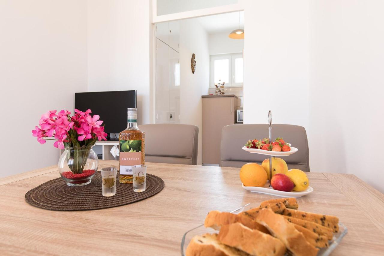 Apartment Oleander Punat Exterior photo