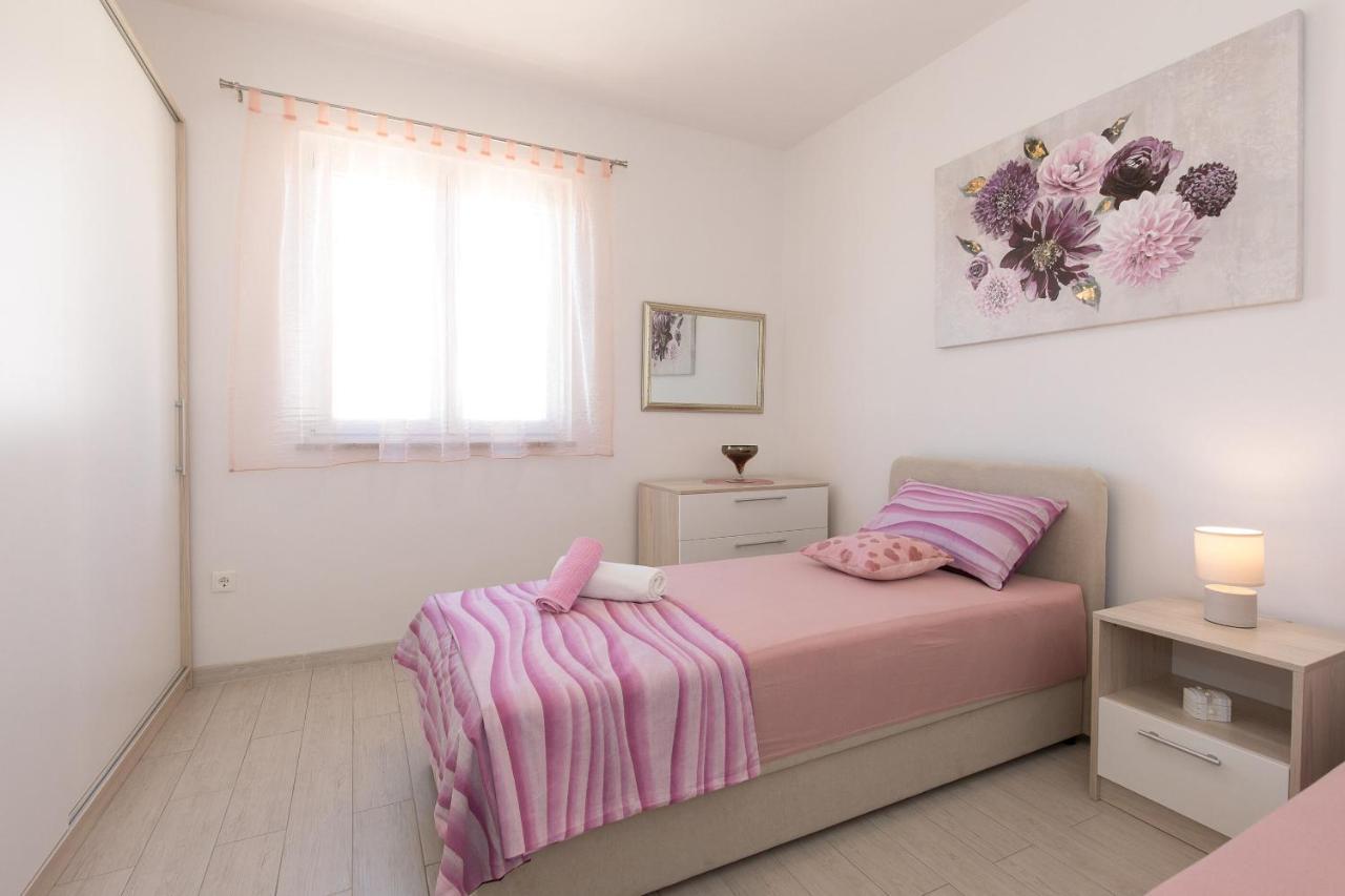 Apartment Oleander Punat Exterior photo